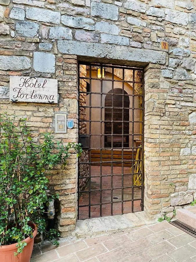Hotel La Fortezza Assisi 2*,