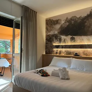 Cladan Hotel